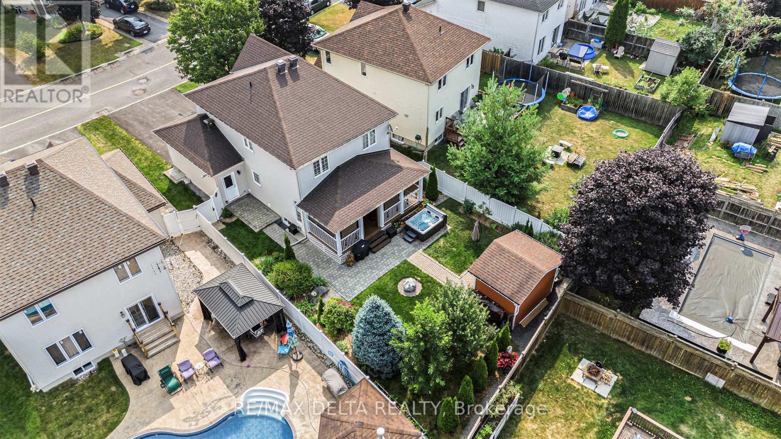 Photo 32 of 176 Louise Street, Clarencerockland ON