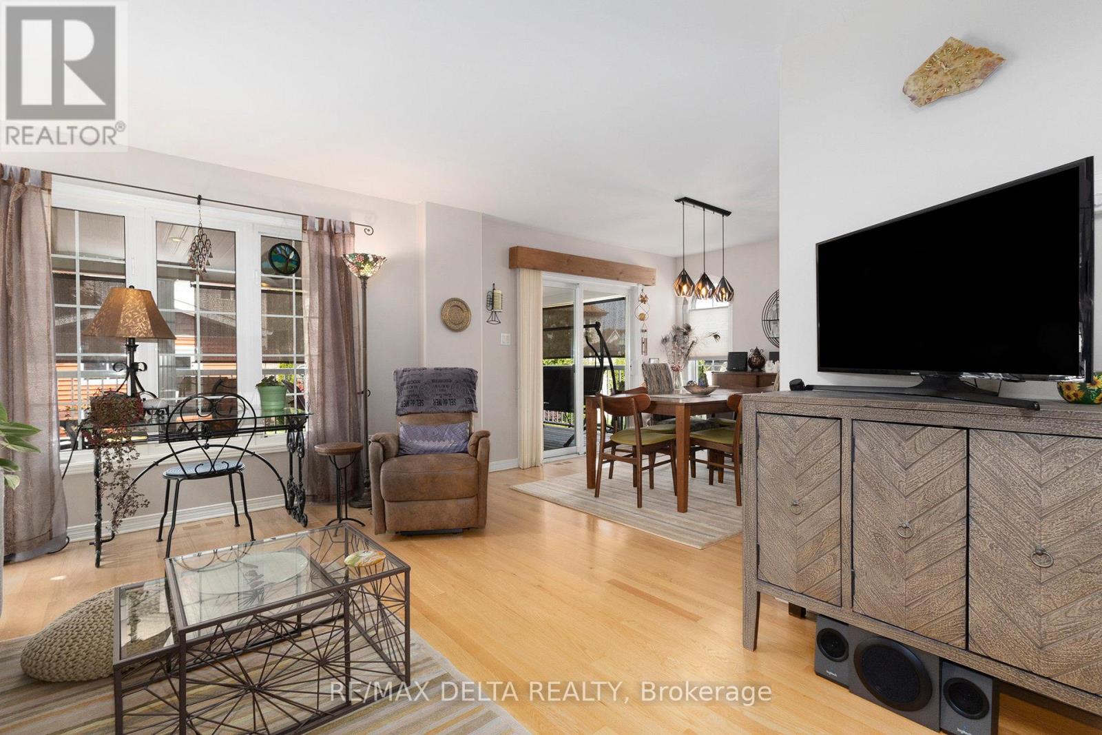 Photo 7 of 176 Louise Street, Clarencerockland ON