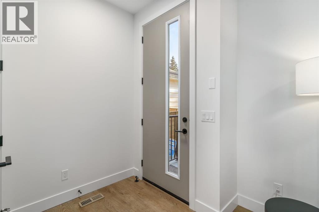 Single Family House for Sale in    Avenue SW Richmond Calgary 