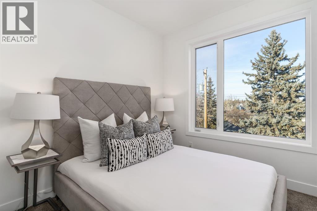 Single Family House for Sale in    Avenue SW Richmond Calgary 