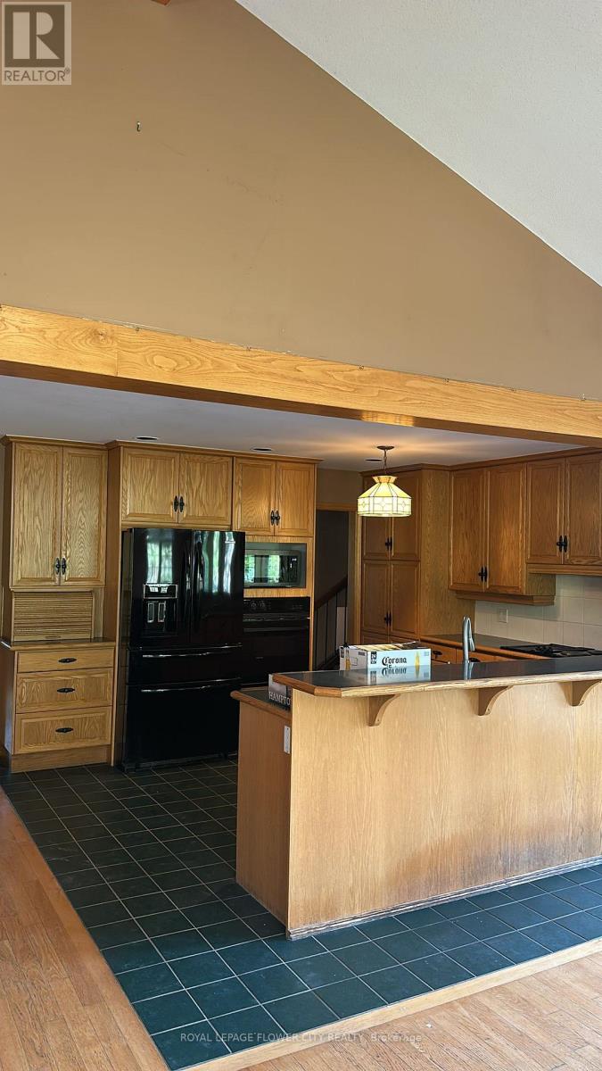 Photo 10 of 7076 5th Side Road N, Innisfil ON