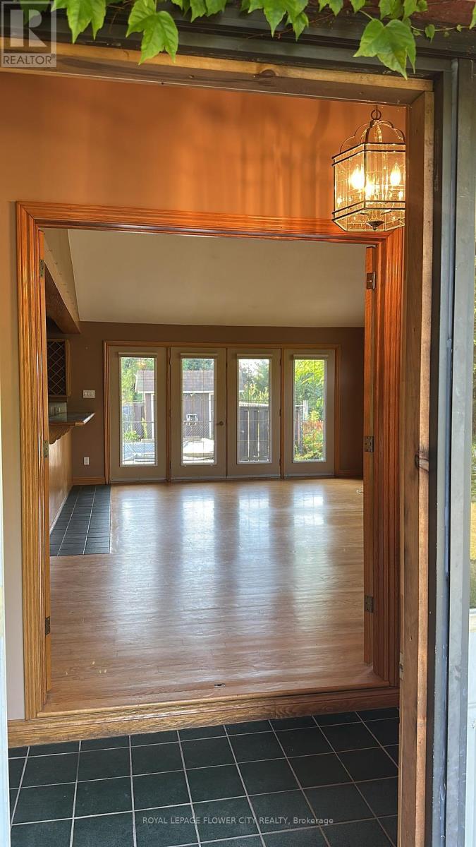 Photo 7 of 7076 5th Side Road N, Innisfil ON
