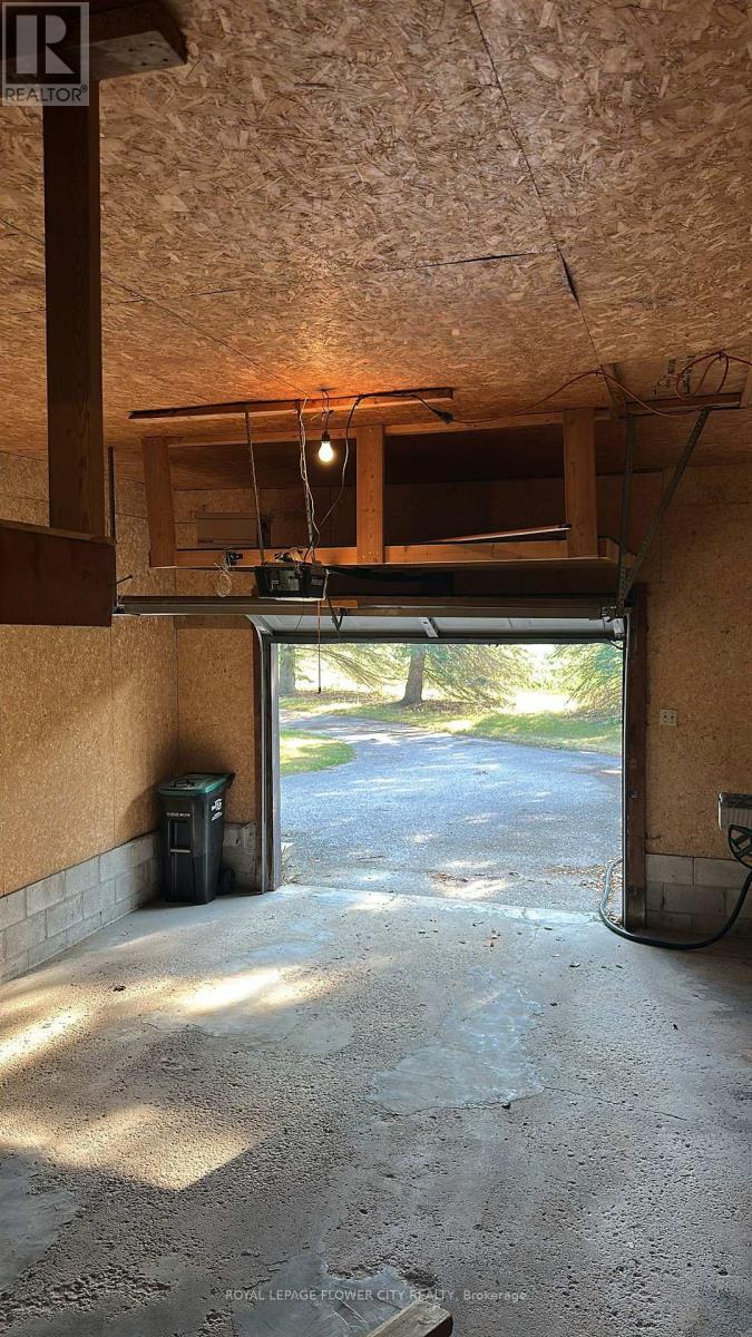 Photo 5 of 7076 5th Side Road N, Innisfil ON
