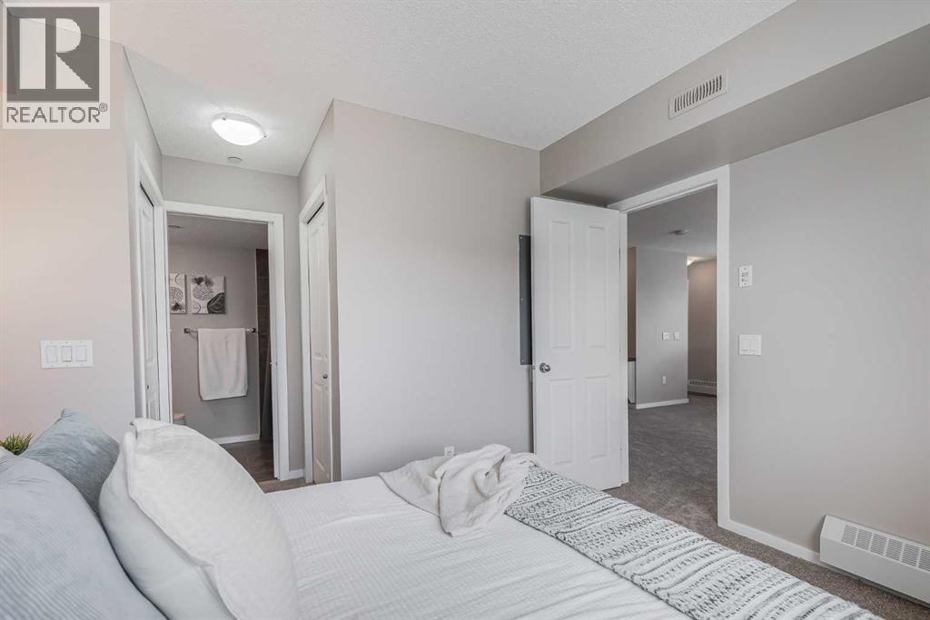 Photo 14 of 1202 4 Kingsland Close Se, Airdrie AB