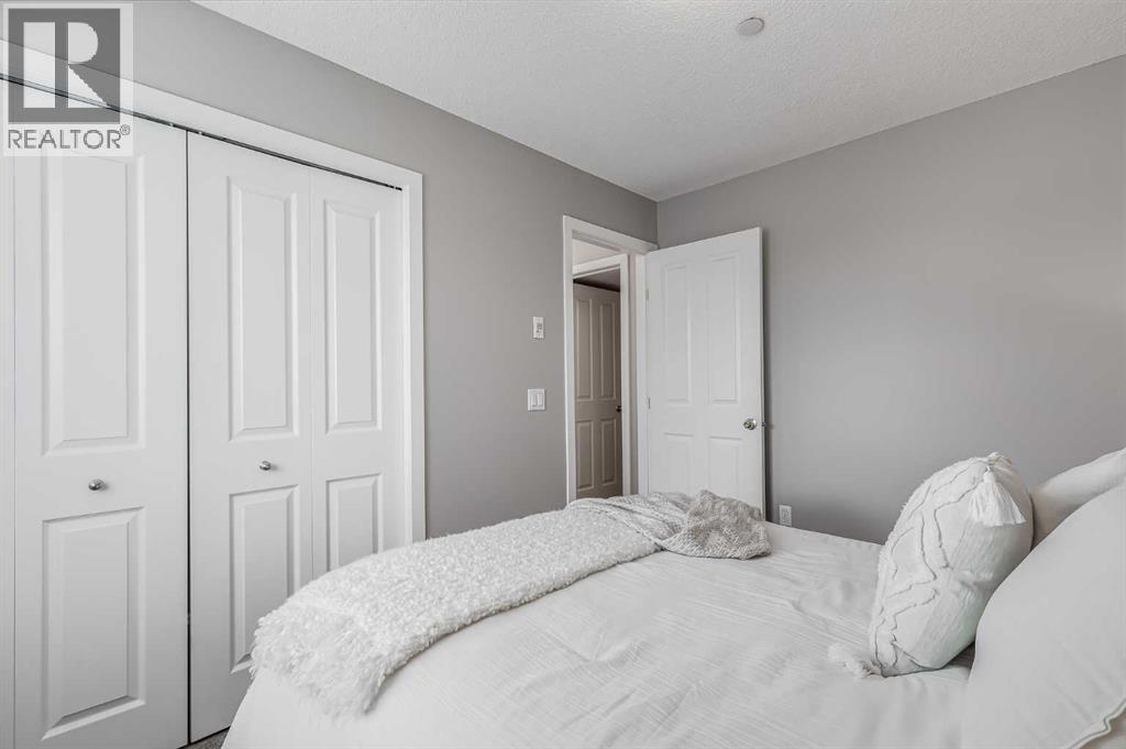 Photo 17 of 1202 4 Kingsland Close Se, Airdrie AB