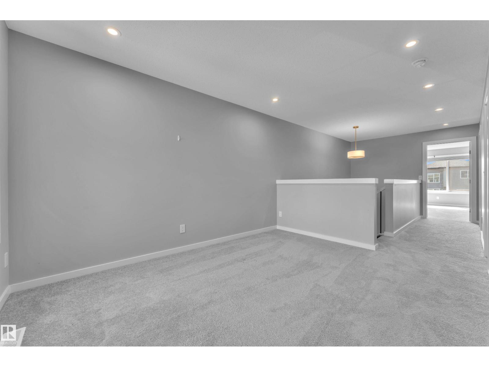 Photo 23 of 611 31 Av Nw, Edmonton AB