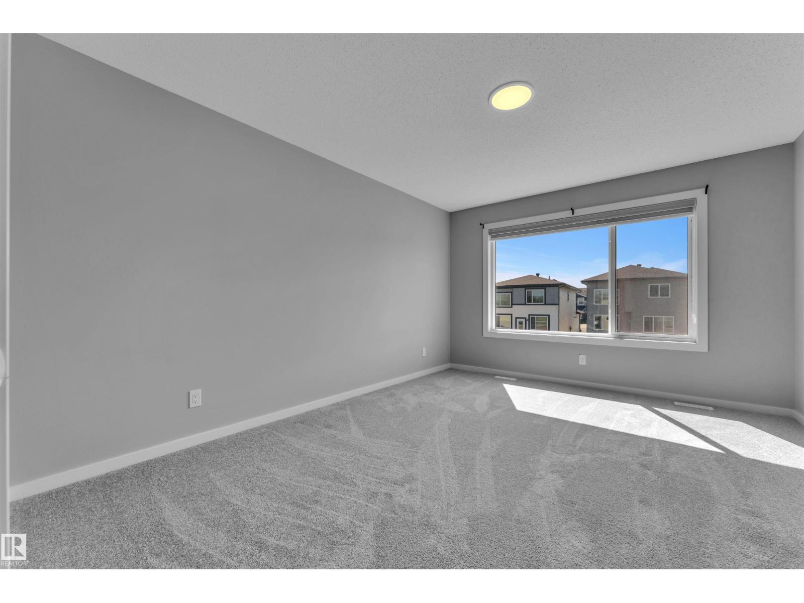 Photo 29 of 611 31 Av Nw, Edmonton AB