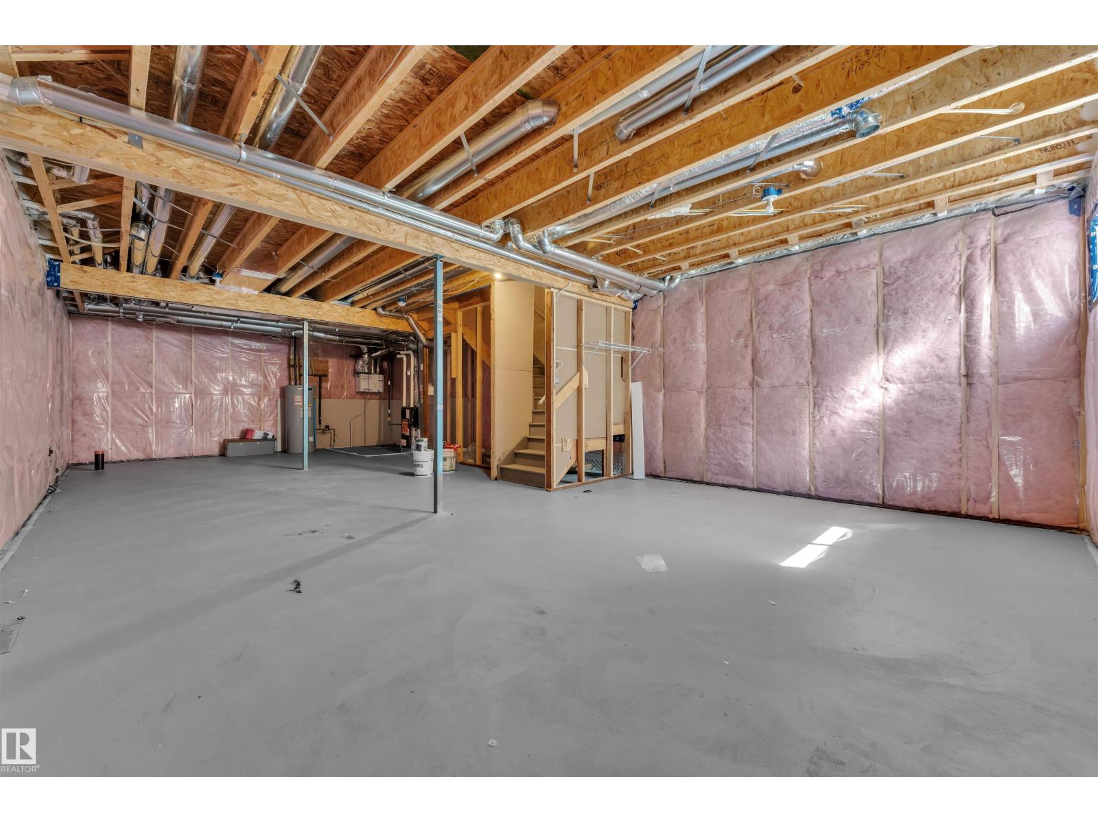 Photo 36 of 611 31 Av Nw, Edmonton AB