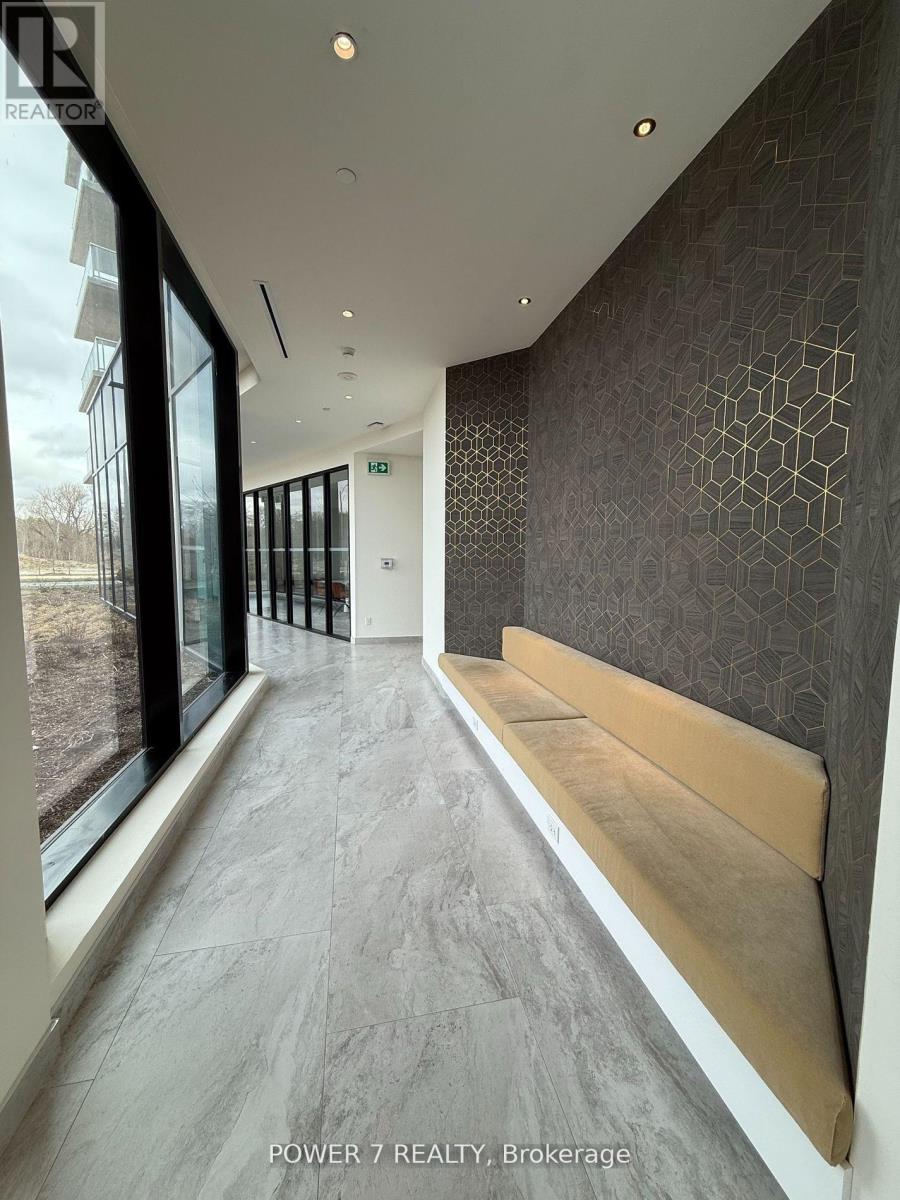 Photo 19 of 919 6 David Eyer Rd Road, Richmond Hill ON