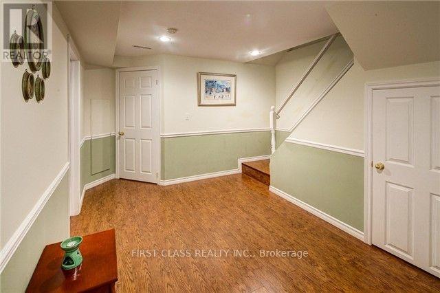 Photo 14 of 26 Canyon Creek Avenue, Richmond Hill ON