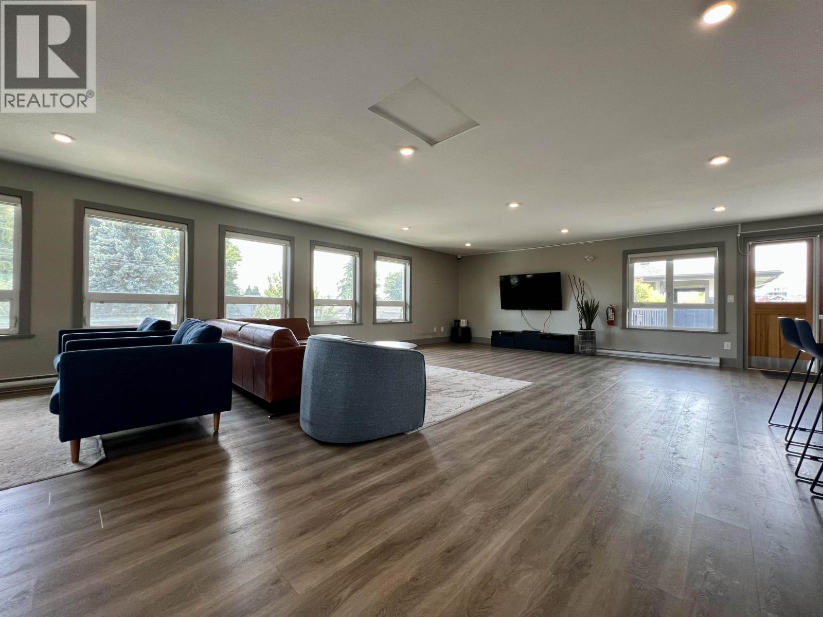 Photo 25 of 49 10311 River Drive, Richmond BC