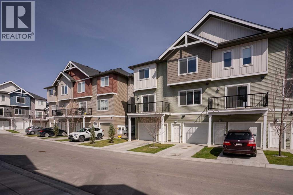 Photo 4 of 503 24 Rivercrest Drive, Cochrane AB