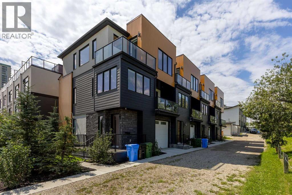 Single Family House for Sale in   Spruce Drive SW Spruce Cliff Calgary 