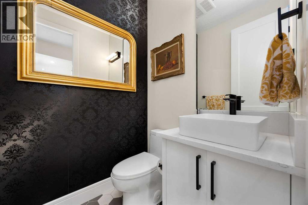 Single Family House for Sale in   Spruce Drive SW Spruce Cliff Calgary 