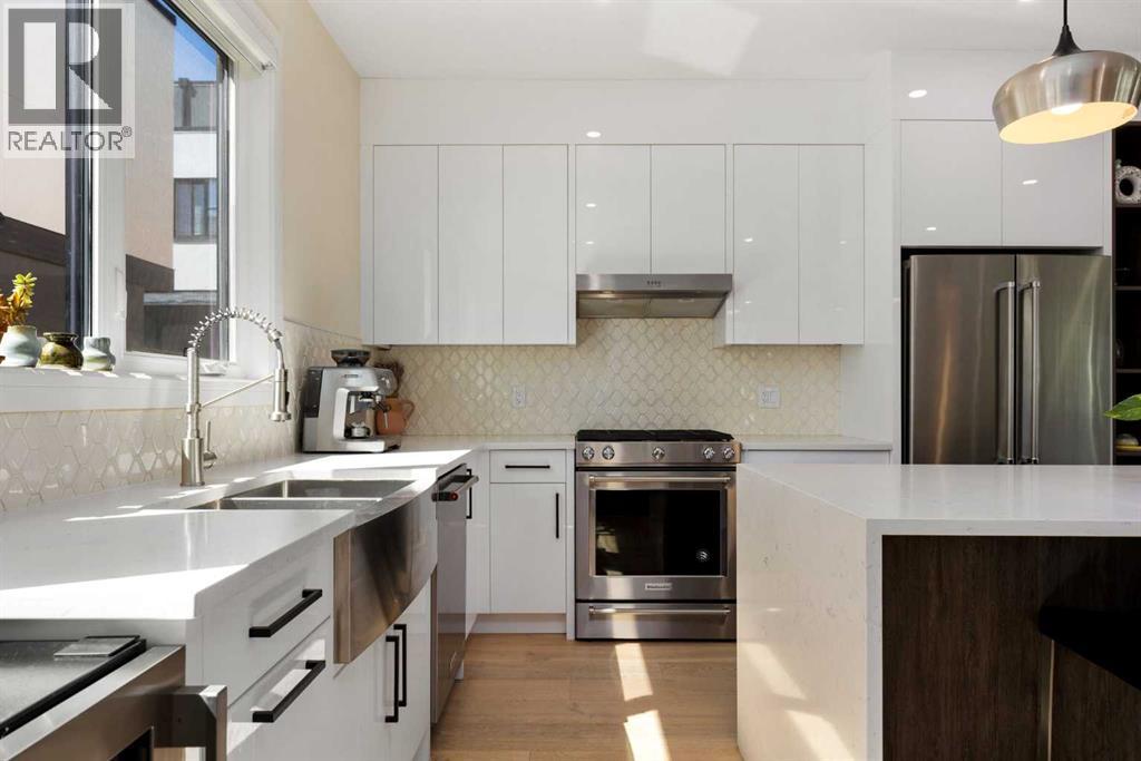 Single Family House for Sale in   Spruce Drive SW Spruce Cliff Calgary 