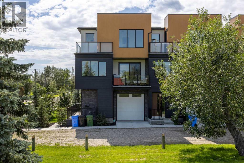 Single Family House for Sale in   Spruce Drive SW Spruce Cliff Calgary 