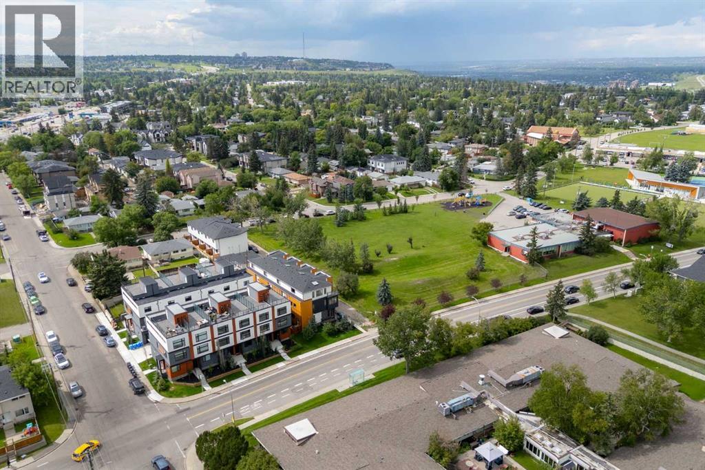 Single Family House for Sale in   Spruce Drive SW Spruce Cliff Calgary 