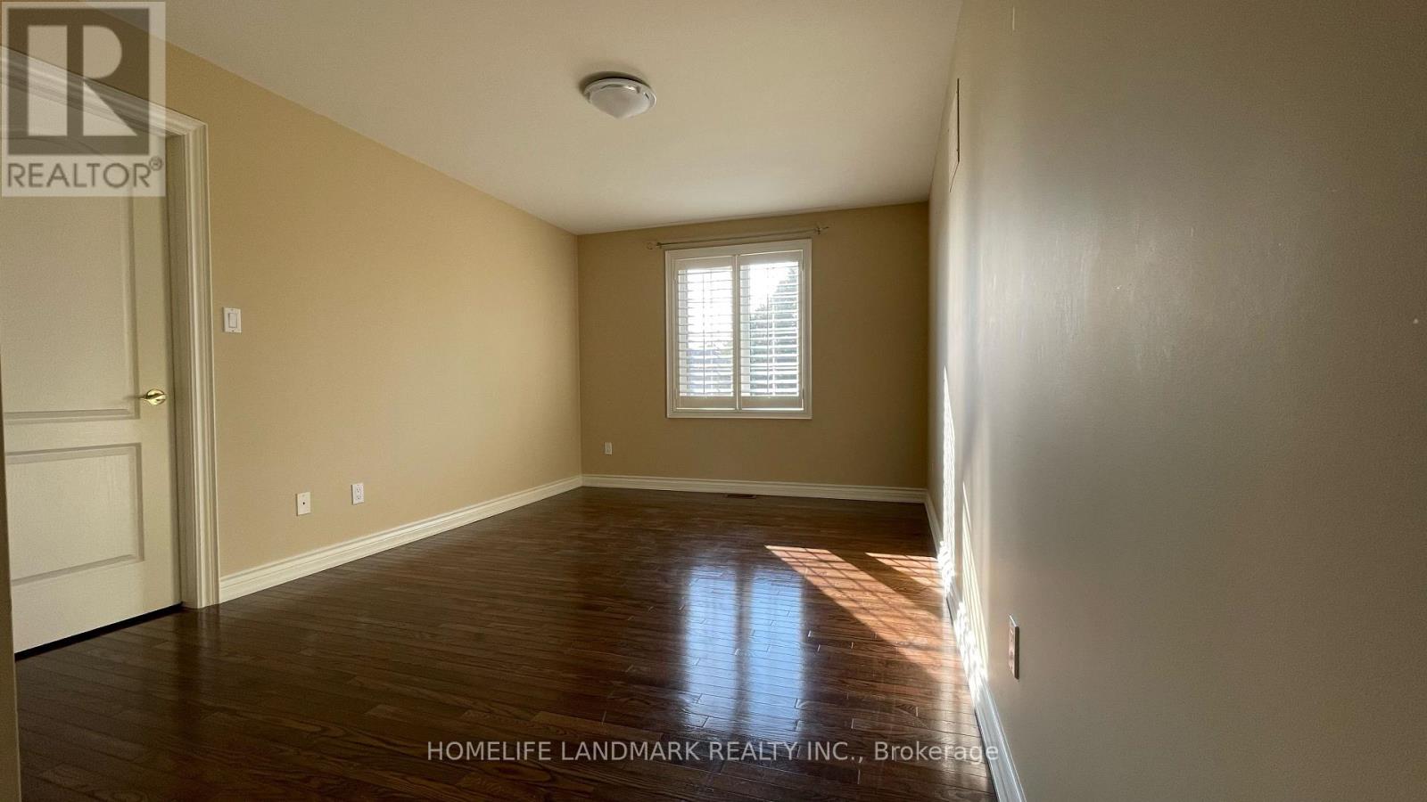 Photo 8 of 7751 South Wood Drive, Niagara Falls ON