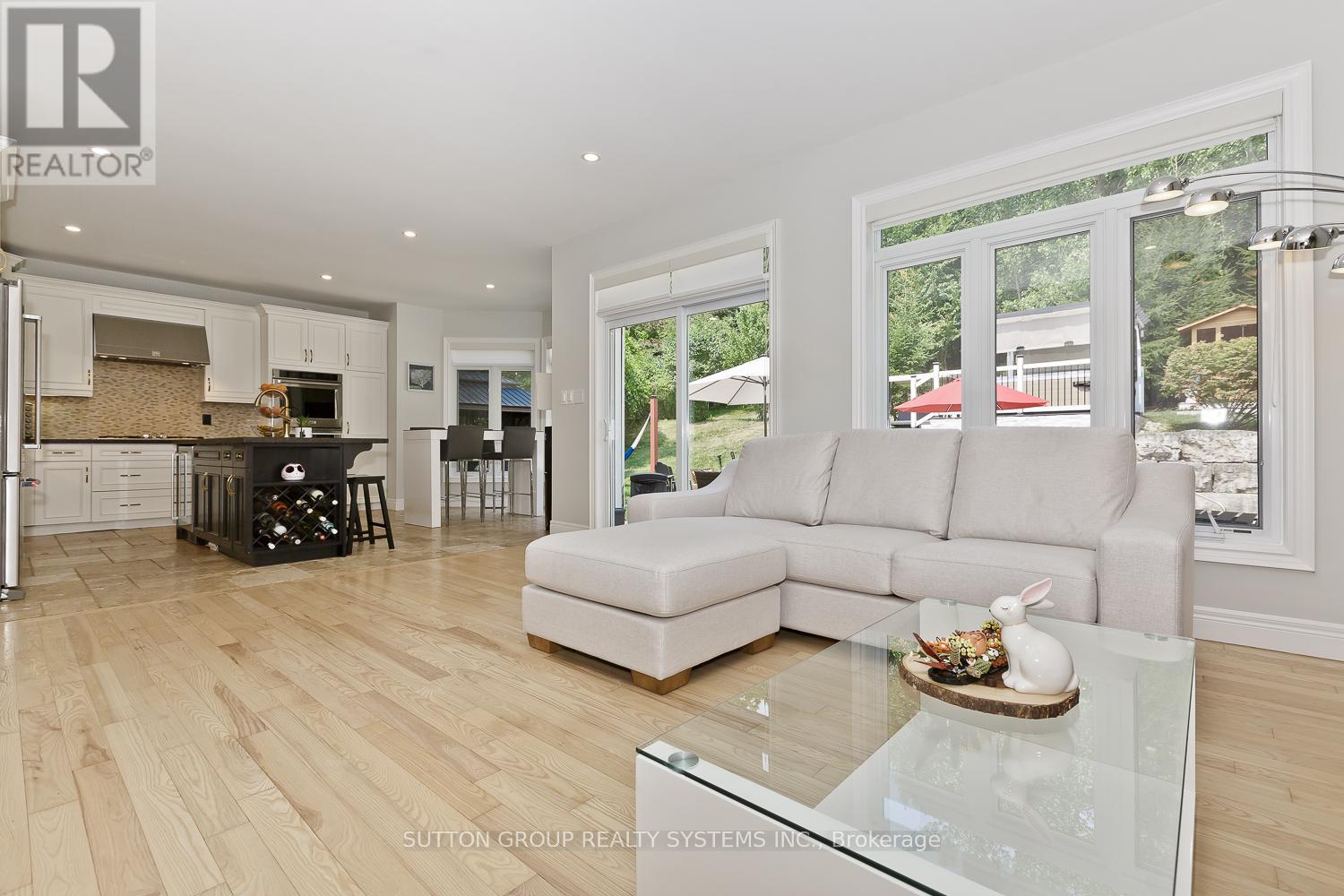 Photo 14 of 243 Christie Street, Guelph Eramosa ON