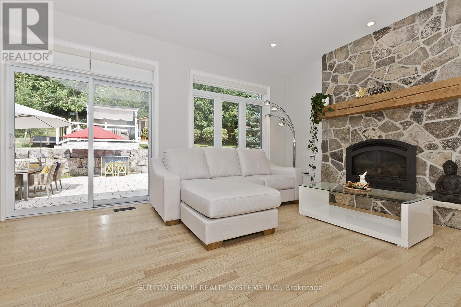 Photo 15 of 243 Christie Street, Guelph Eramosa ON