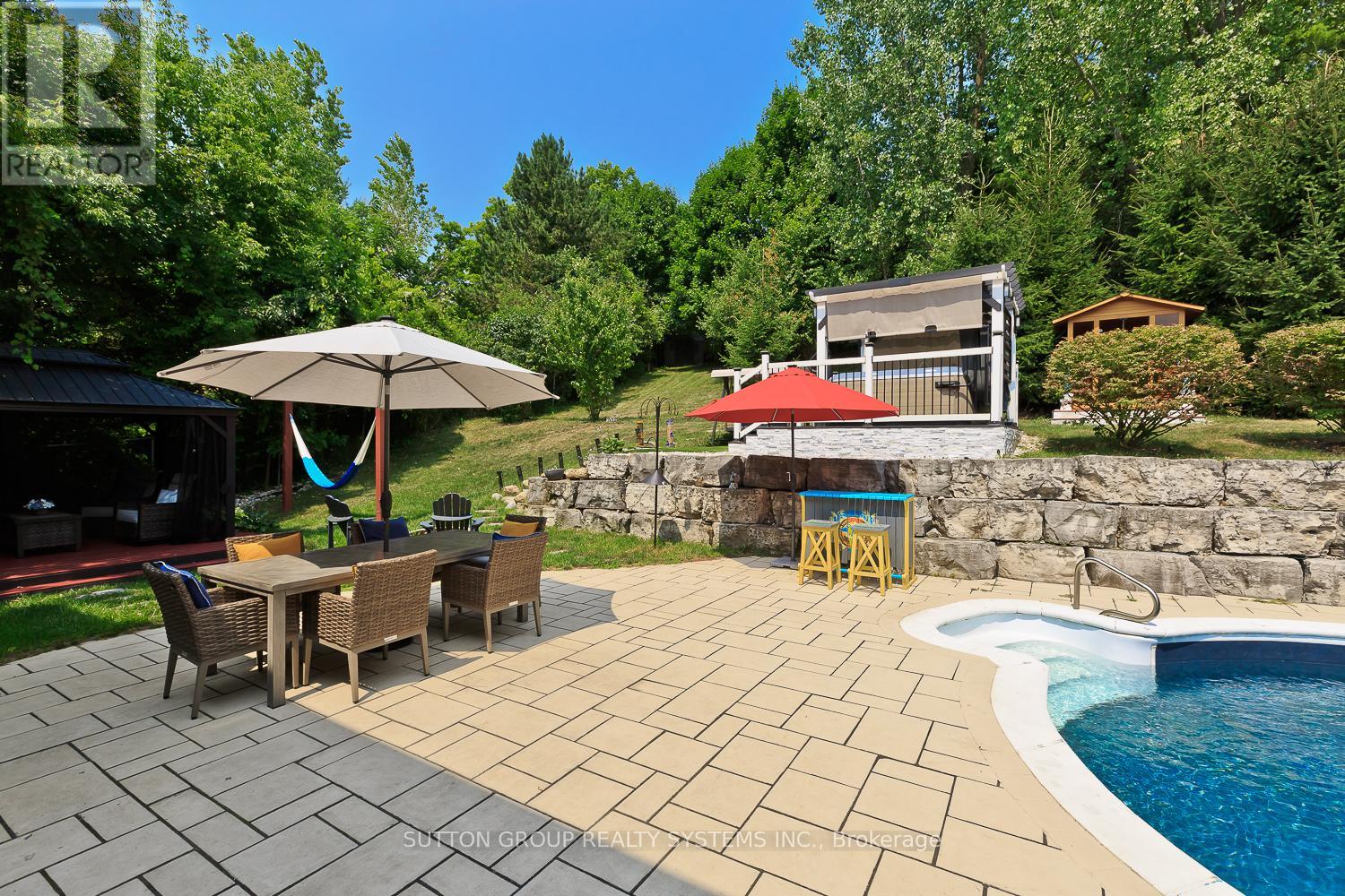 Photo 16 of 243 Christie Street, Guelph Eramosa ON