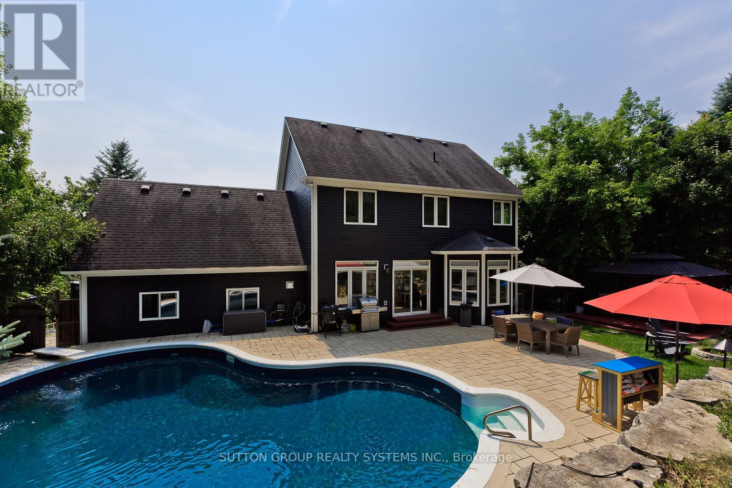 Photo 24 of 243 Christie Street, Guelph Eramosa ON