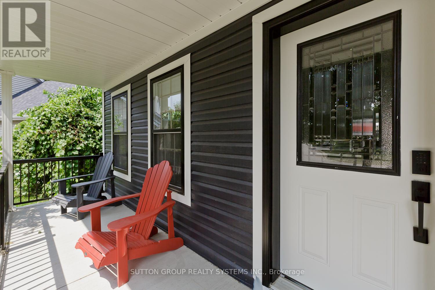 Photo 3 of 243 Christie Street, Guelph Eramosa ON