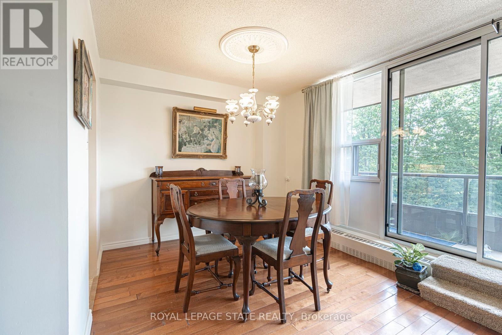 Photo 12 of 707 1964 Main Street W, Hamilton ON