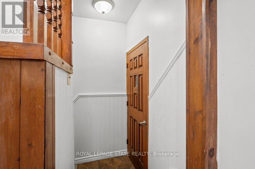 Photo 24 of 109 West 31st Street, Hamilton ON