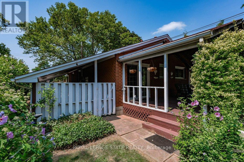 Photo 43 of 109 West 31st Street, Hamilton ON