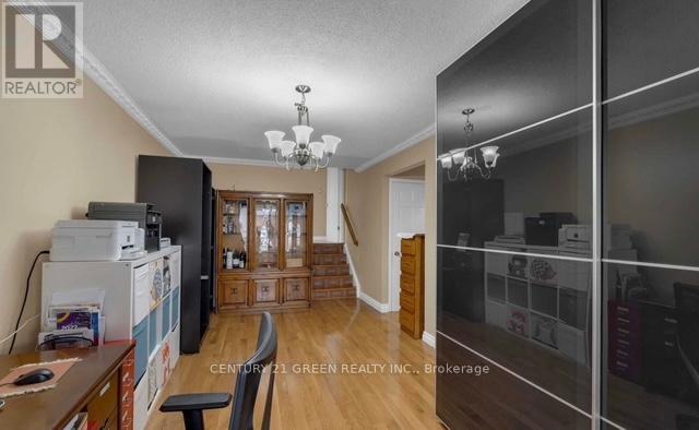 Photo 7 of 7179 Delmonte Crescent, Mississauga ON