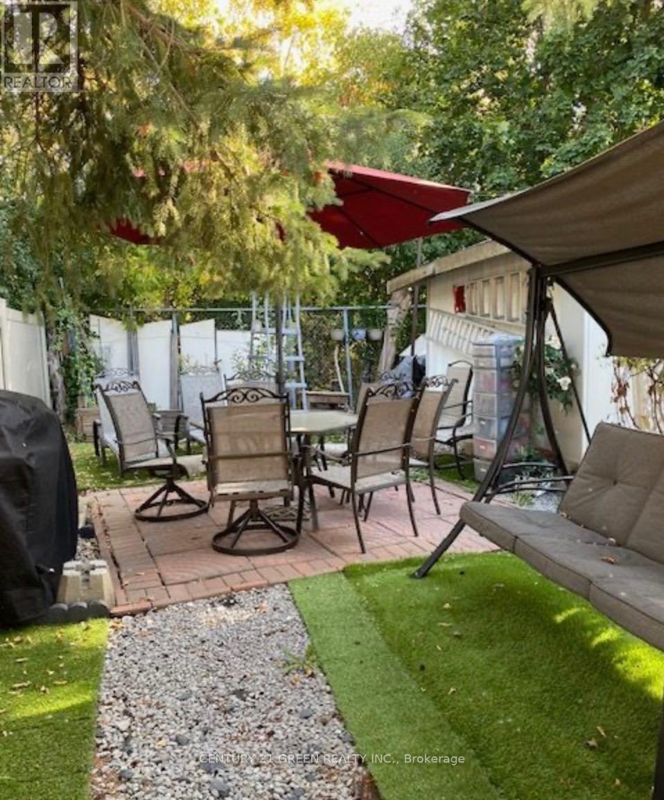 Photo 9 of 7179 Delmonte Crescent, Mississauga ON