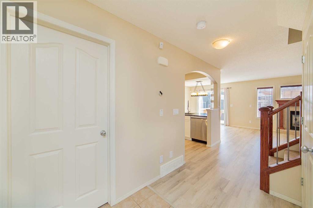 Photo 12 of 43 Sage Valley Close Nw, Calgary AB
