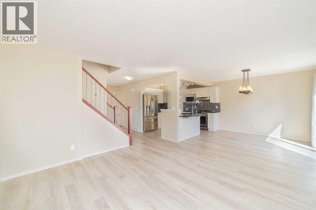 Photo 5 of 43 Sage Valley Close Nw, Calgary AB
