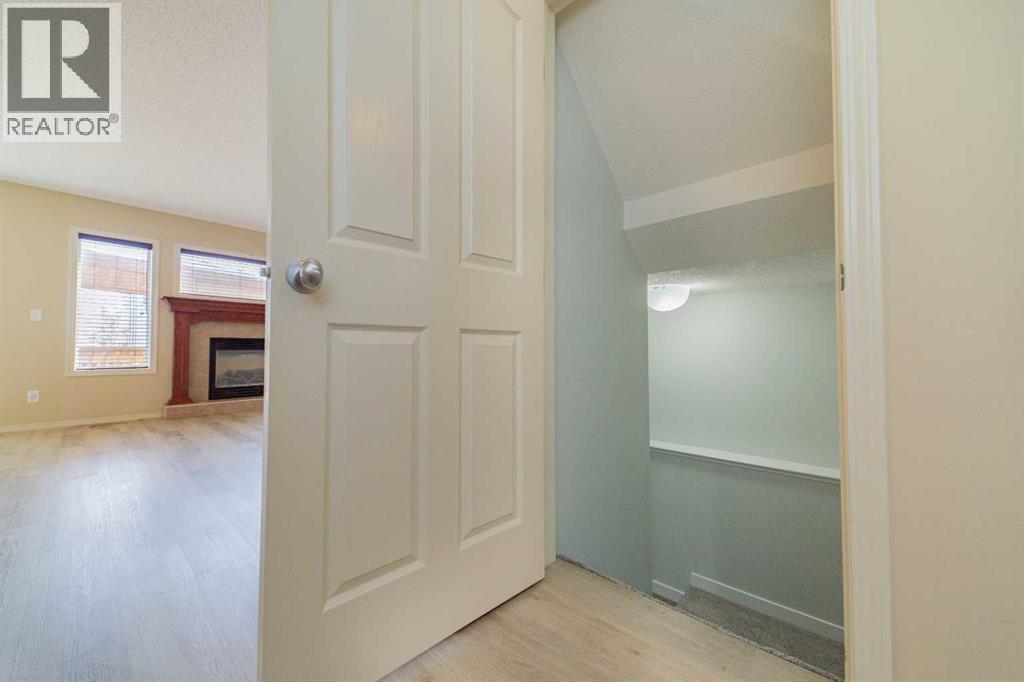 Photo 38 of 43 Sage Valley Close Nw, Calgary AB