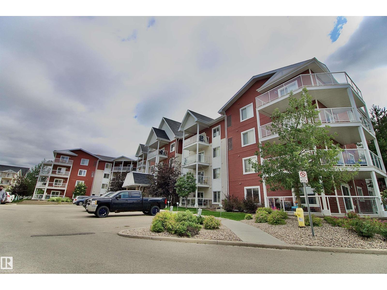 Photo 2 of 102 2203 44 Av Nw, Edmonton AB