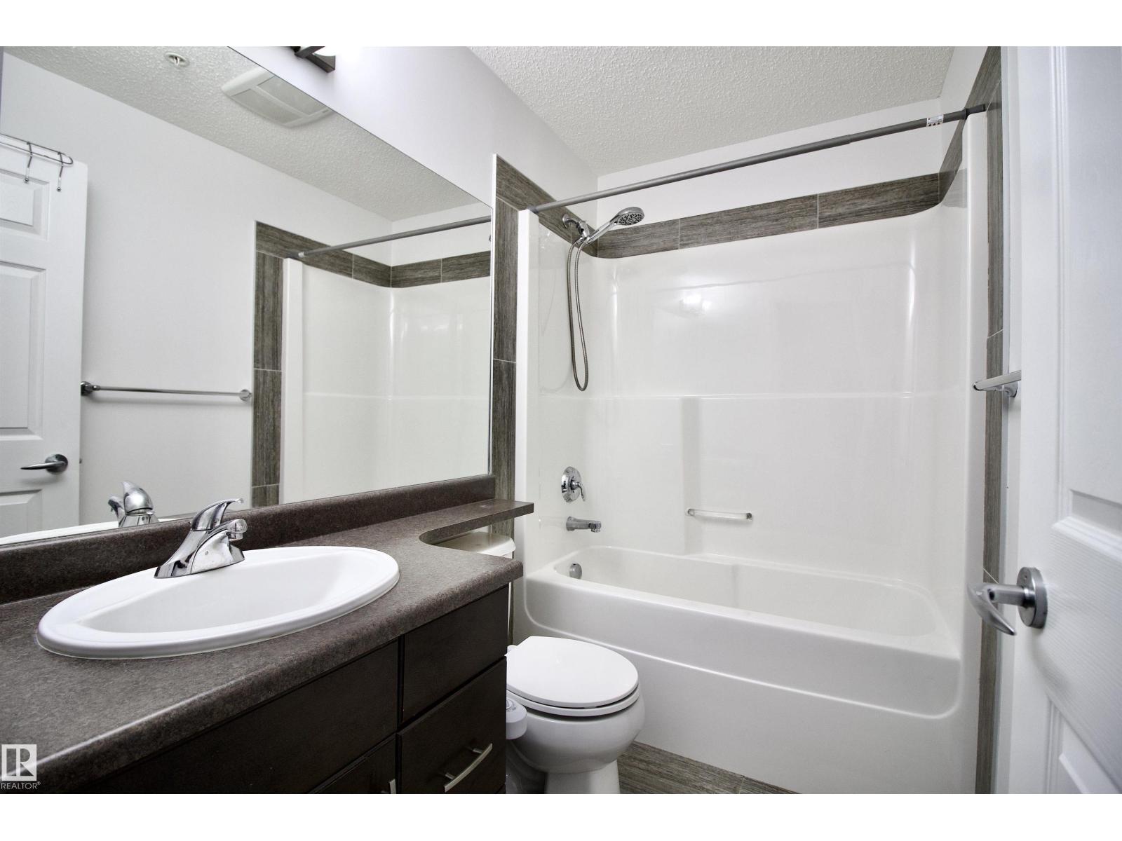 Photo 23 of 102 2203 44 Av Nw, Edmonton AB