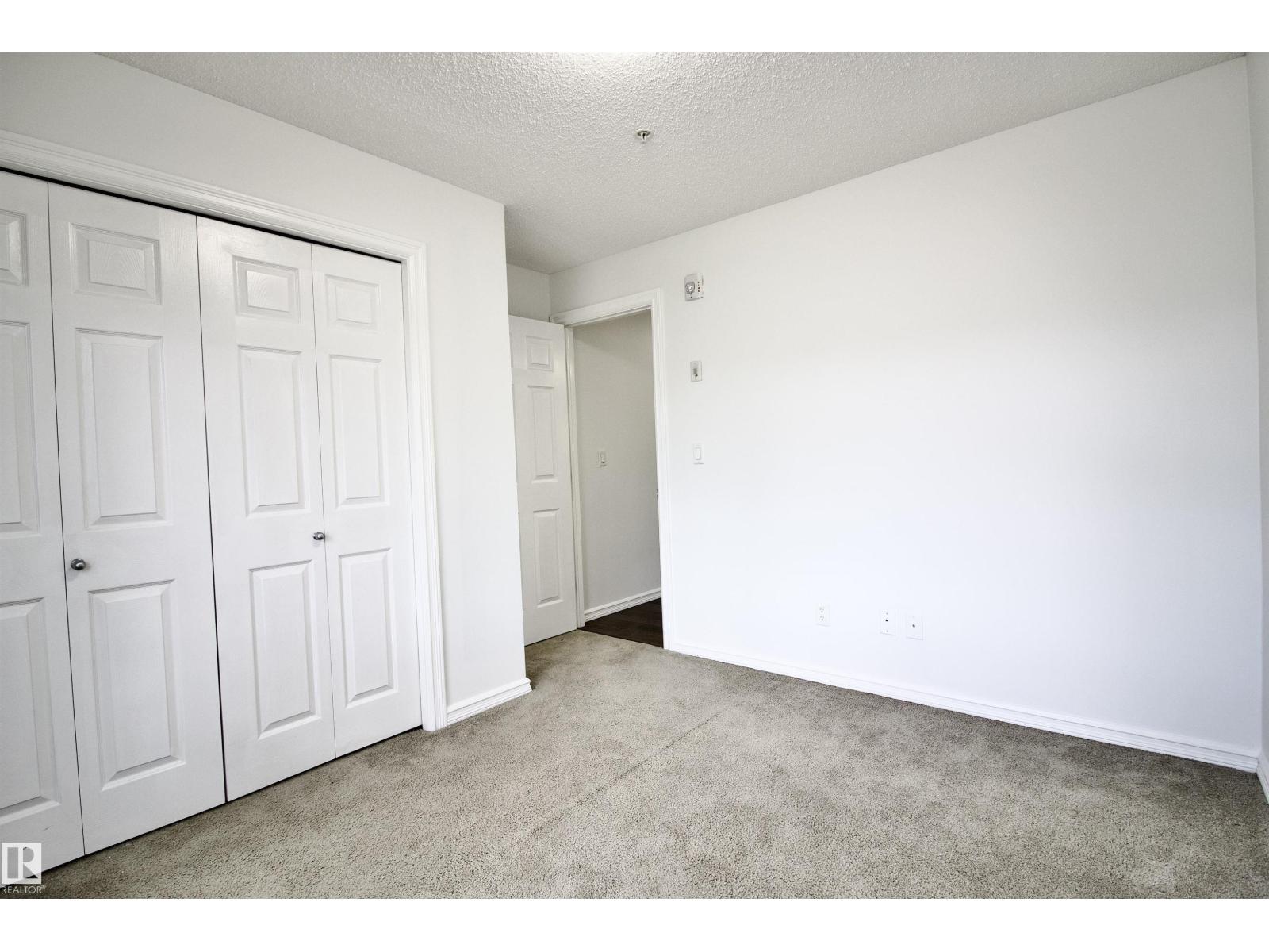 Photo 27 of 102 2203 44 Av Nw, Edmonton AB
