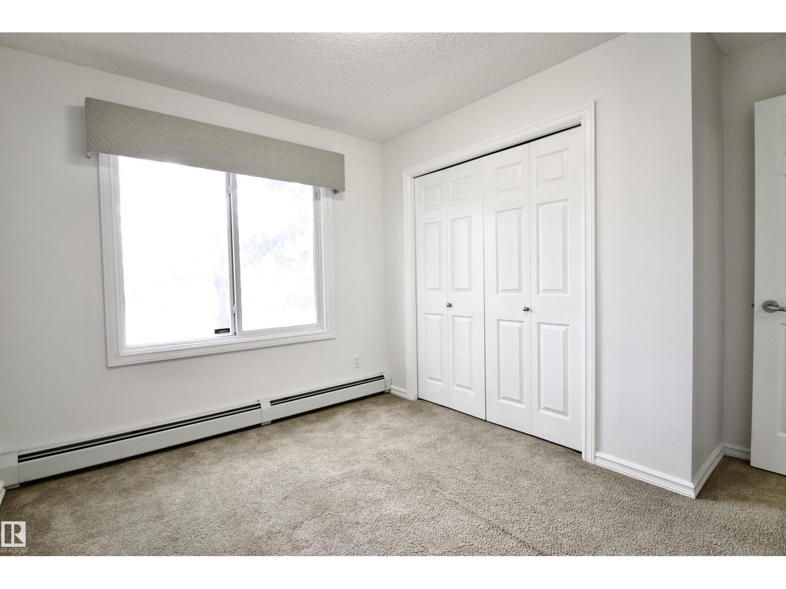 Photo 28 of 102 2203 44 Av Nw, Edmonton AB