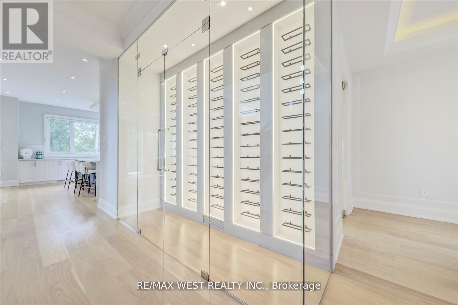 Photo 31 of 232 Ellerslie Avenue, Toronto ON