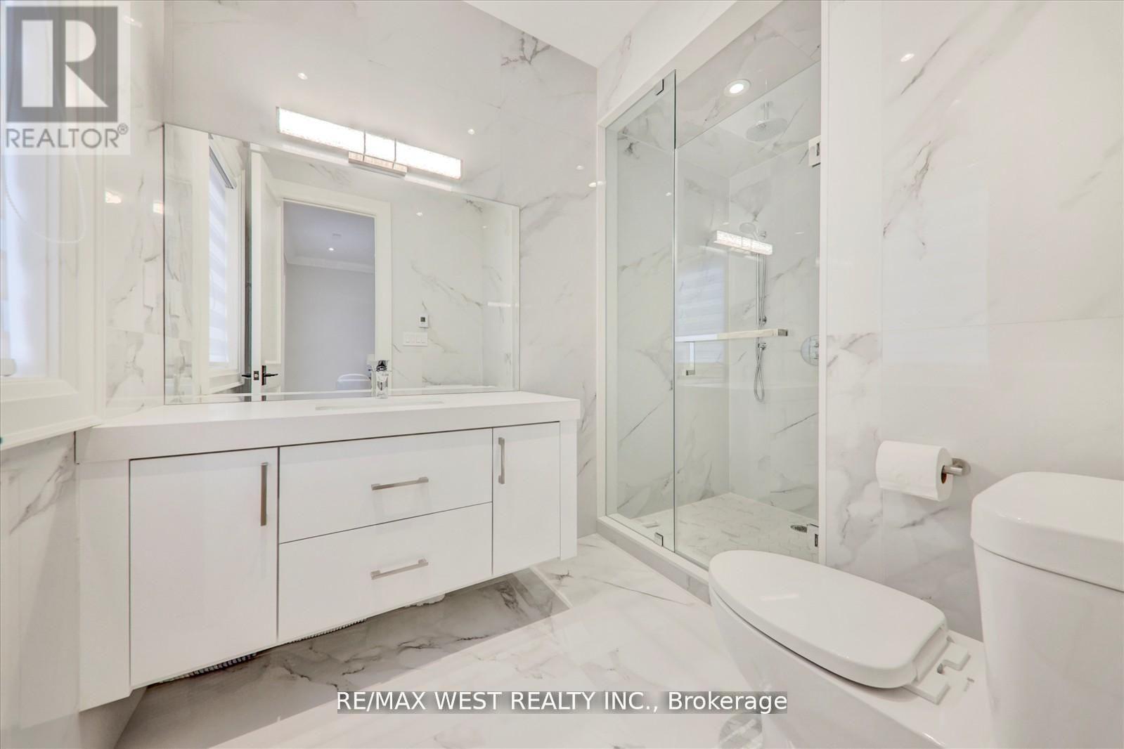 Photo 37 of 232 Ellerslie Avenue, Toronto ON