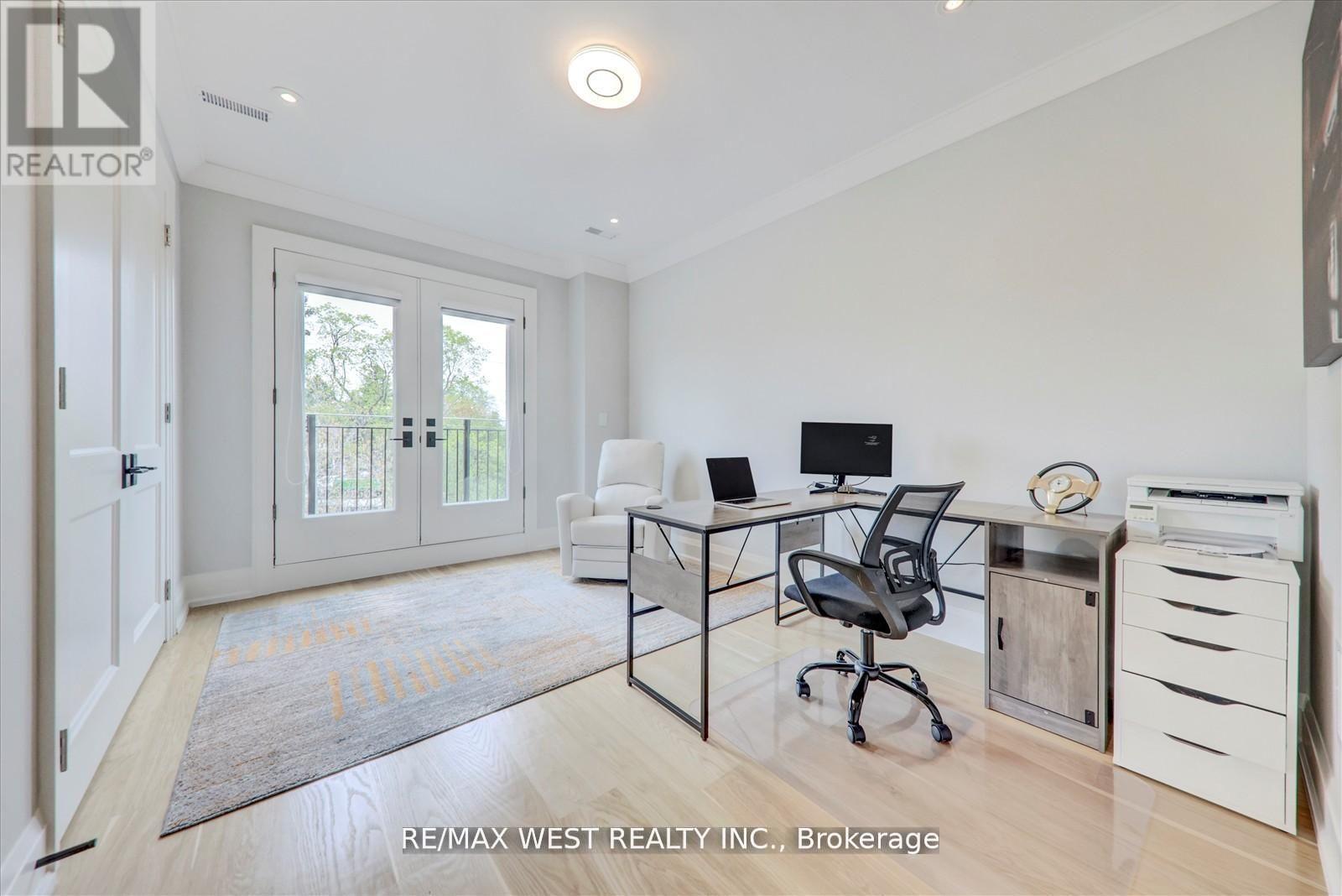 Photo 25 of 232 Ellerslie Avenue, Toronto ON