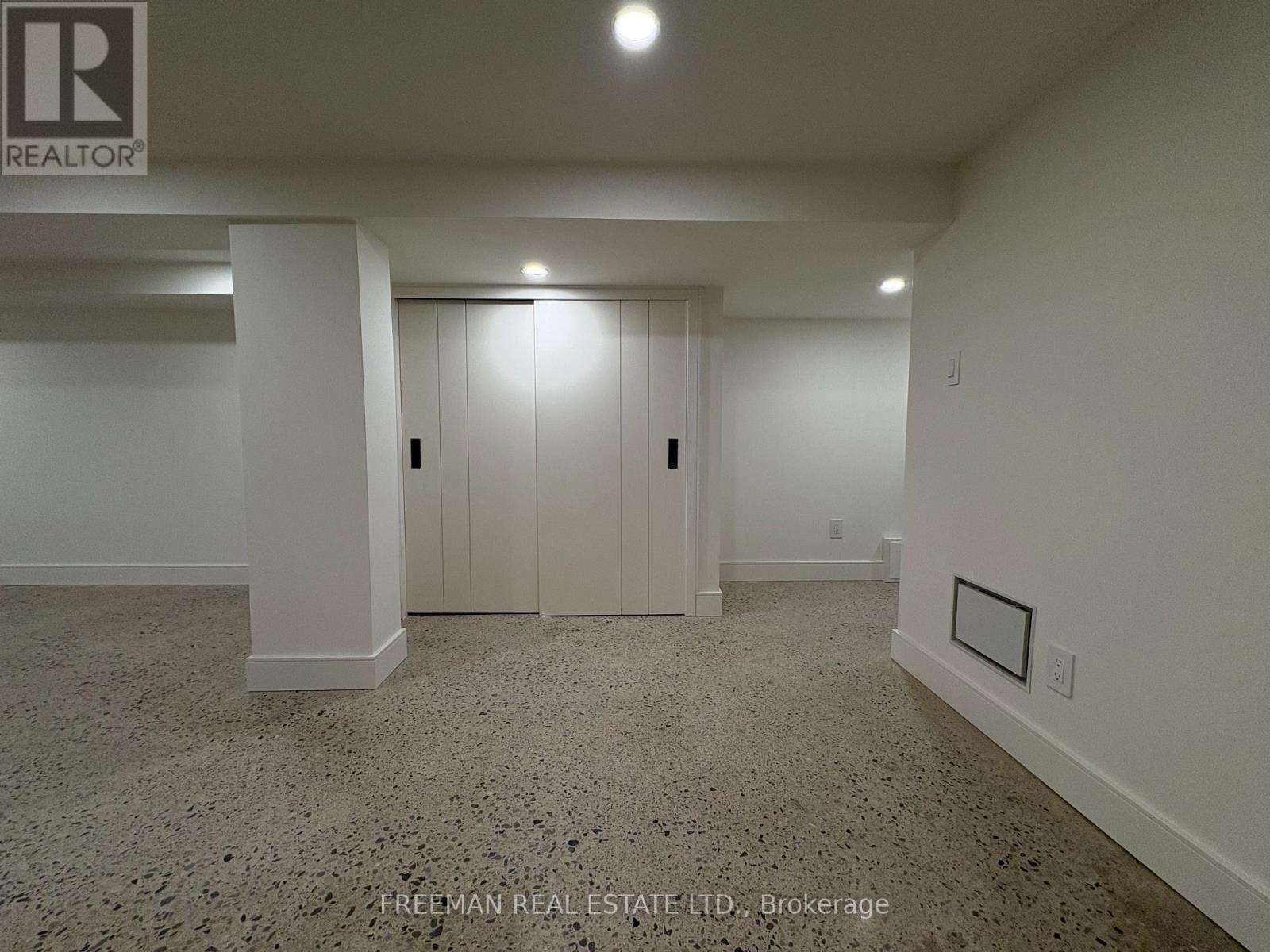 Photo 3 of Basement Unit 534 Clinton Street, Toronto ON
