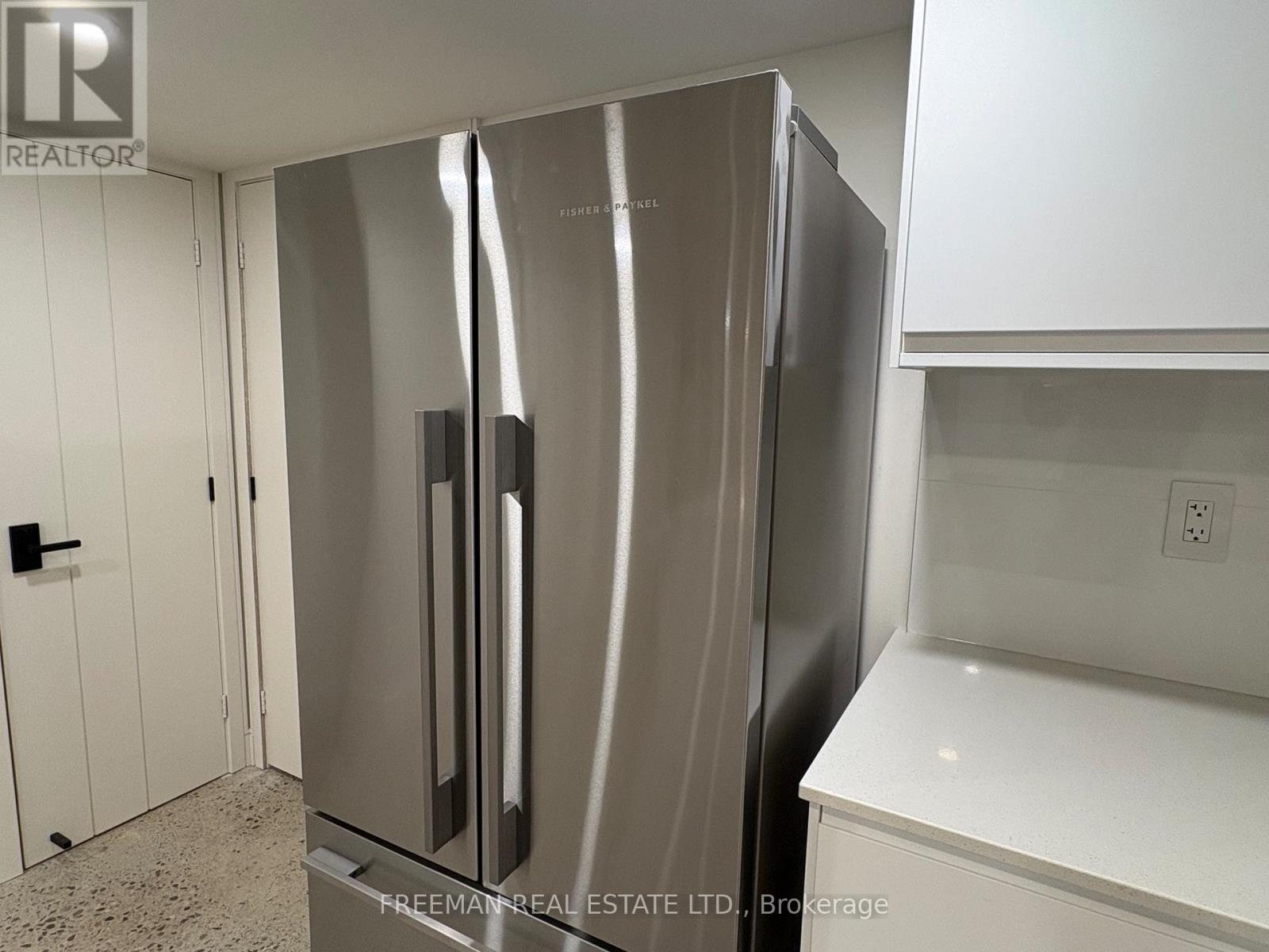 Photo 16 of Basement Unit 534 Clinton Street, Toronto ON