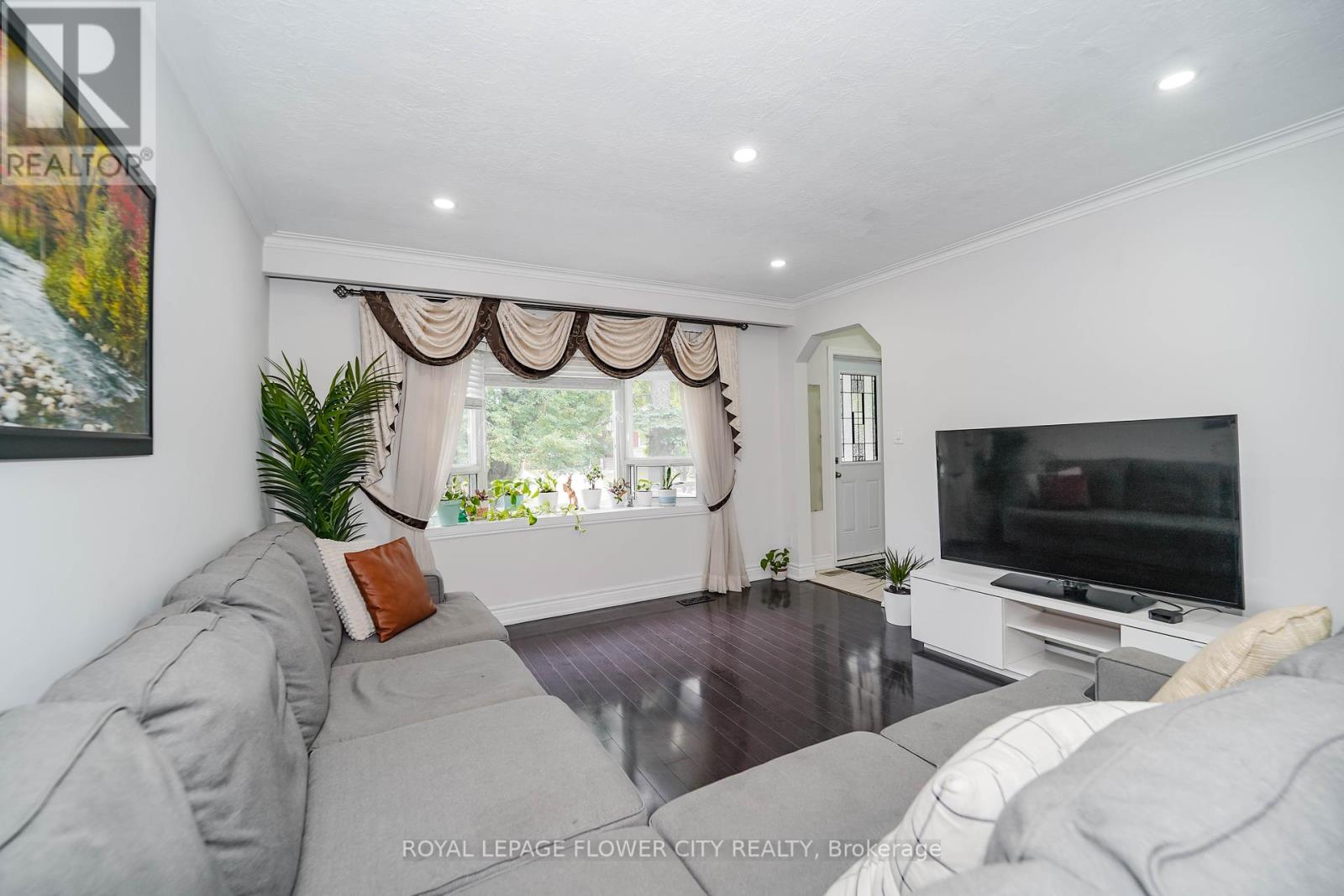 Photo 22 of 16 Scranton Road, Toronto ON