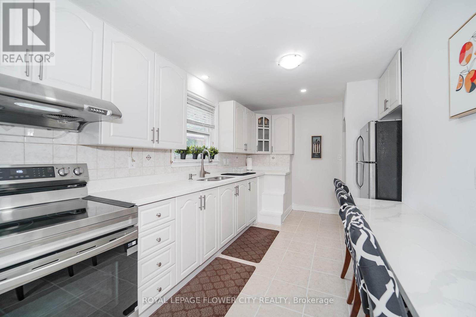 Photo 24 of 16 Scranton Road, Toronto ON
