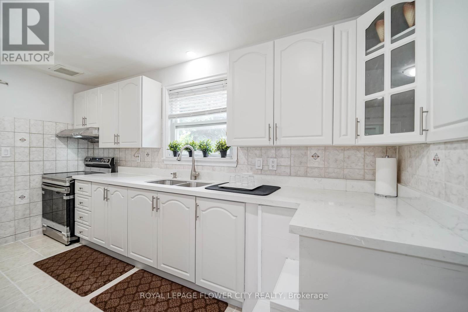 Photo 1 of 16 Scranton Road, Toronto ON