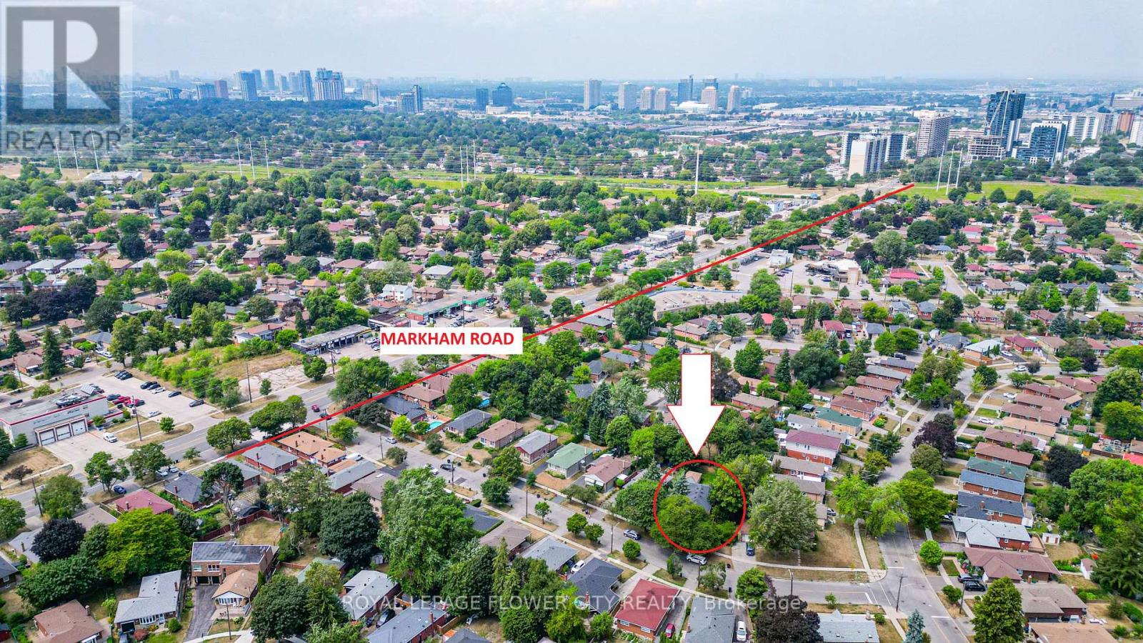 Photo 10 of 16 Scranton Road, Toronto ON