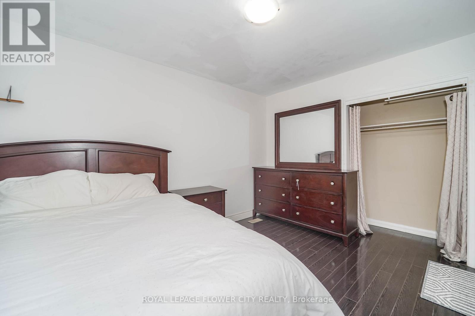 Photo 31 of 16 Scranton Road, Toronto ON