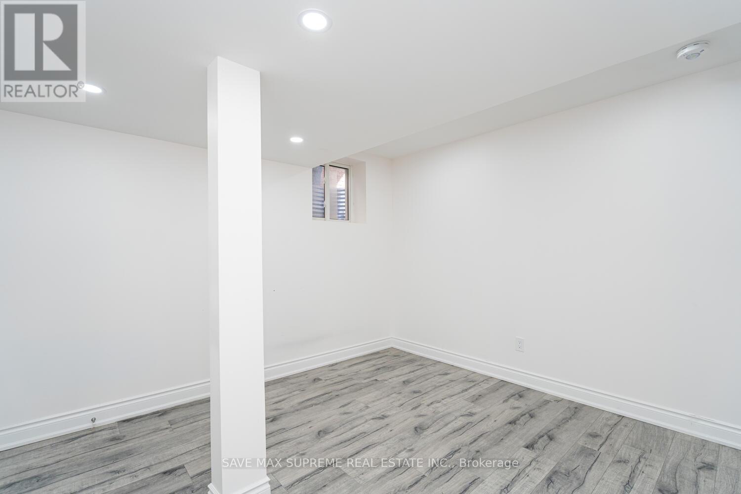 Photo 32 of 424 Tonelli Lane, Milton ON